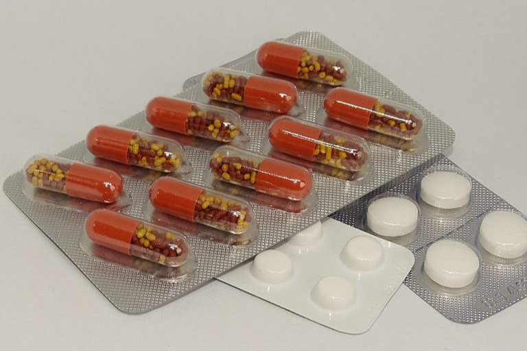 FDA批准第一三共的AML药物，并附黑框警告！