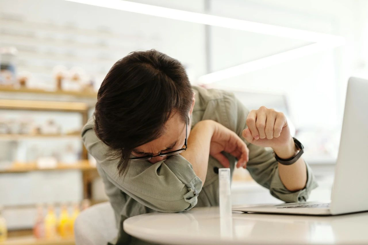 世界过敏日揭秘：从氯雷他定到CAR-T，人类如何对抗免疫“暴走”？