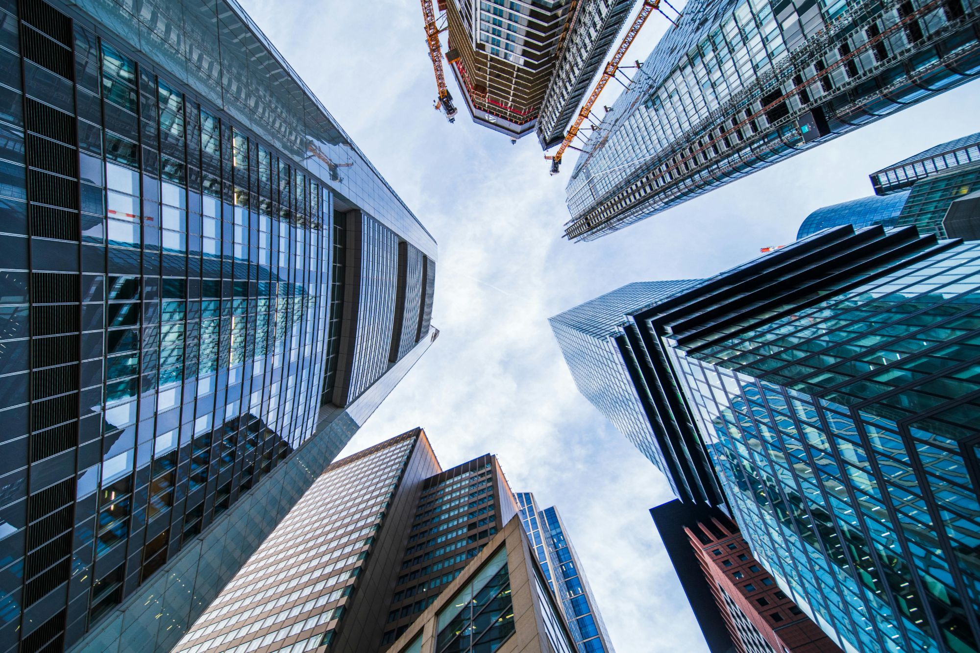 景峰医药：从泵业跨界医药，重整风暴下石药集团牵头能否破局？