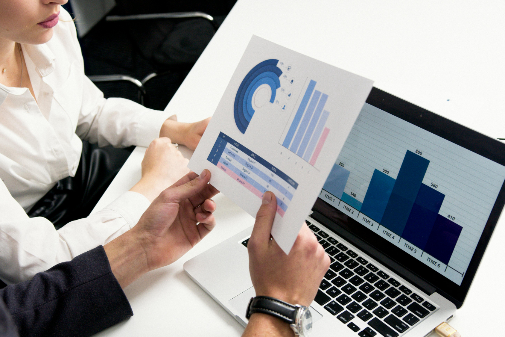 16家A股中药企业三季报揭晓：华润三九领跑，5家双增企业破局行业下行压力