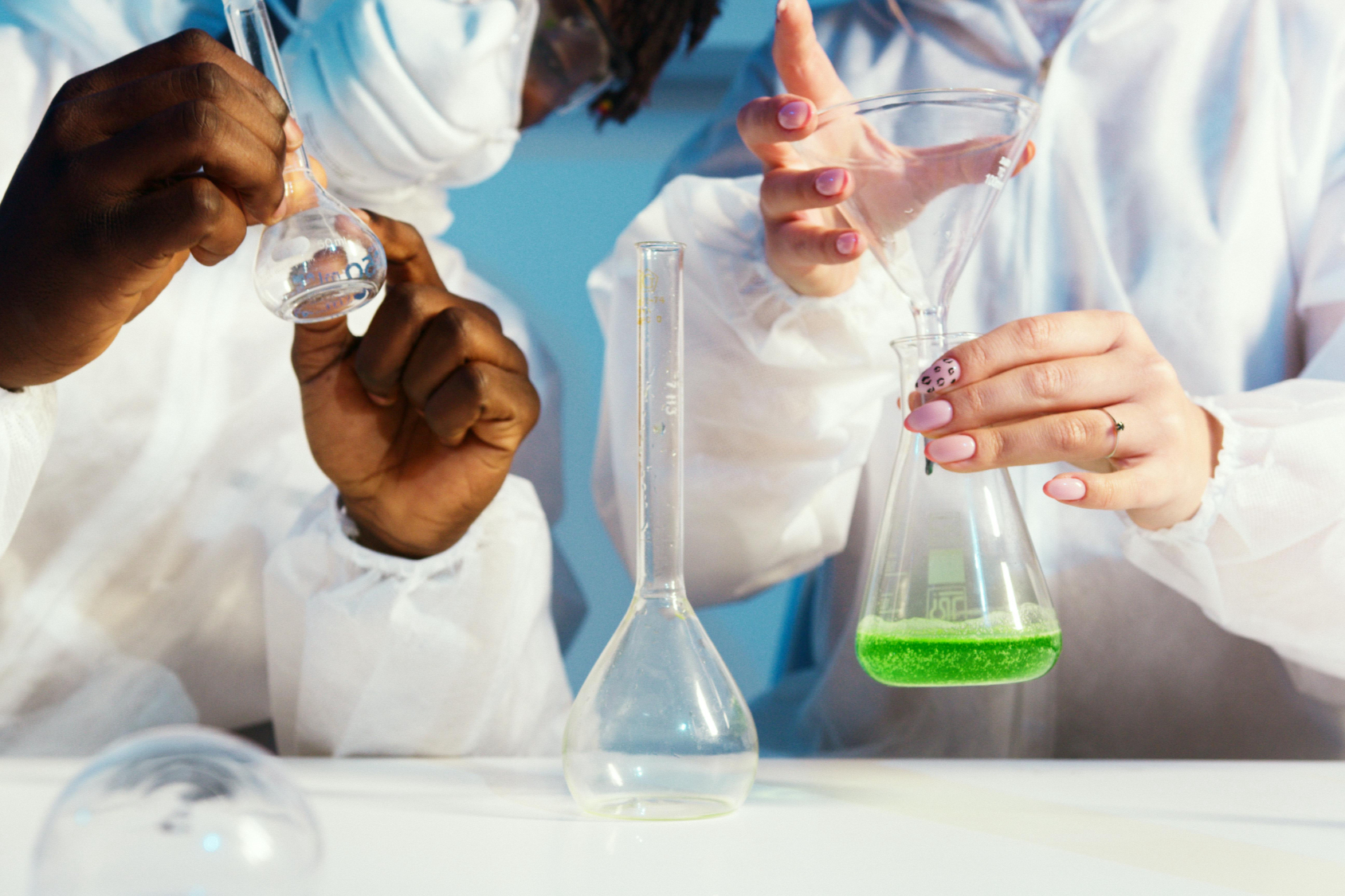 千亿肿瘤市场“核”变：RDC崛起！恒瑞、科伦、百利天恒、迈威等药企研发投入与赛道布局大揭秘