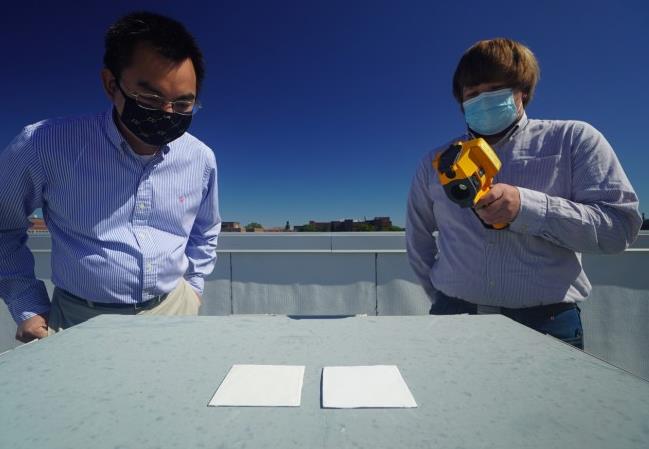 科学家研发新型超白涂料 可反射95.5%阳光为建筑物降温