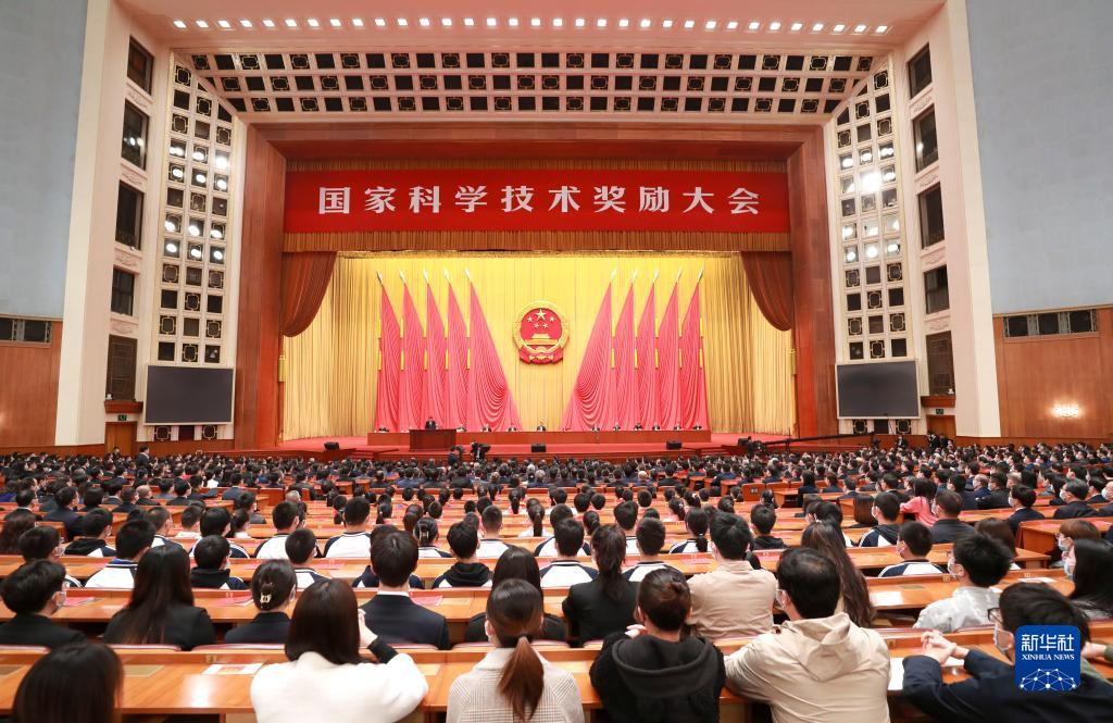 李克强：推进产学研深度融合；继续为“帽子热”降温；大胆使用青年人才！